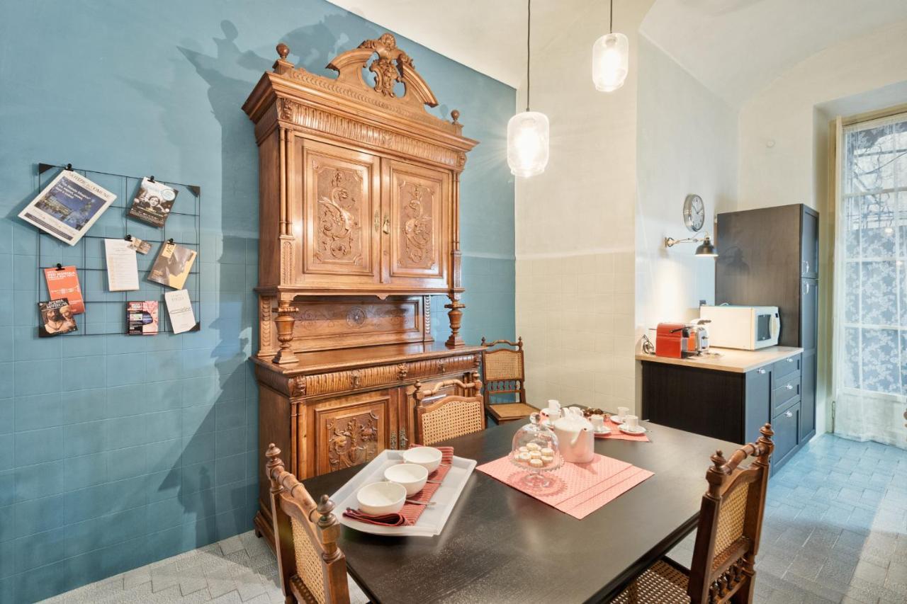 Acadamis -Il Rifugio Dei Mercanti- Piazza Castello Turin Bagian luar foto