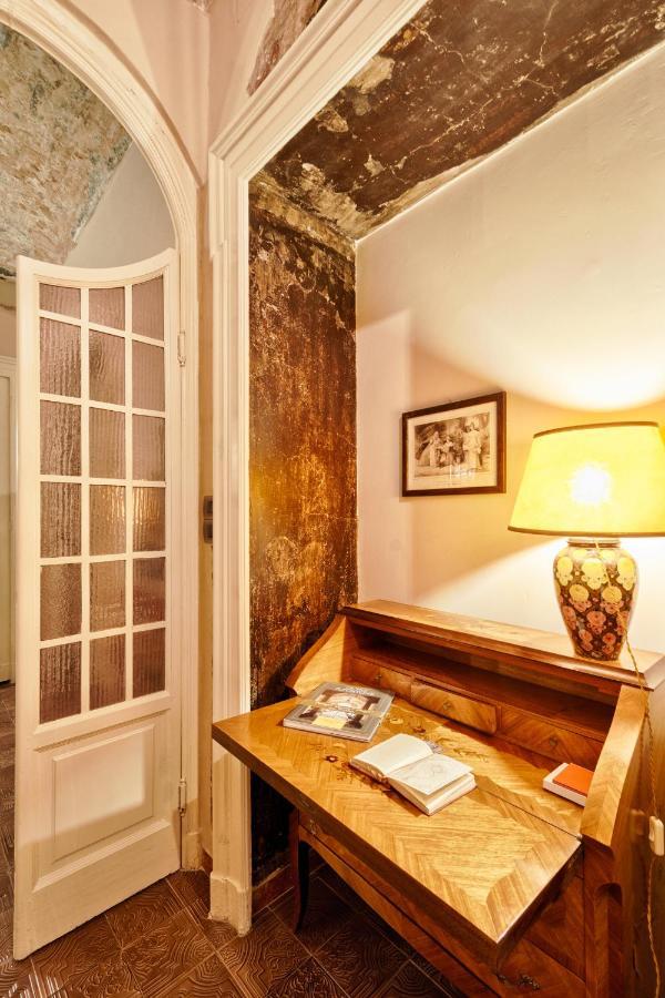 Acadamis -Il Rifugio Dei Mercanti- Piazza Castello Turin Bagian luar foto