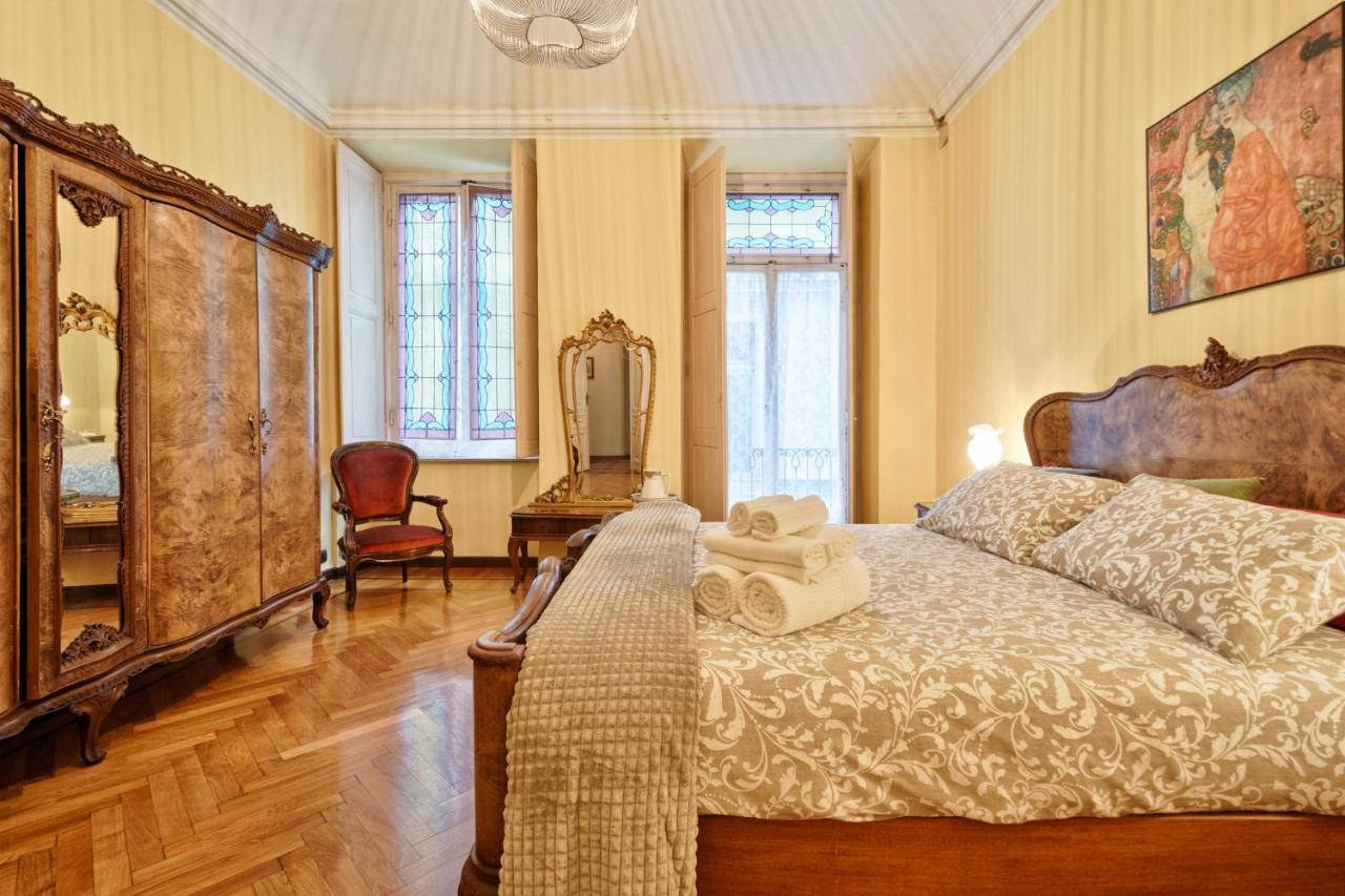 Acadamis -Il Rifugio Dei Mercanti- Piazza Castello Turin Bagian luar foto
