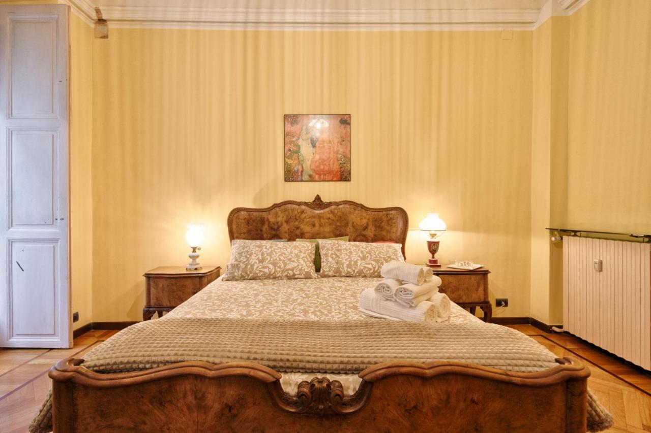 Acadamis -Il Rifugio Dei Mercanti- Piazza Castello Turin Bagian luar foto