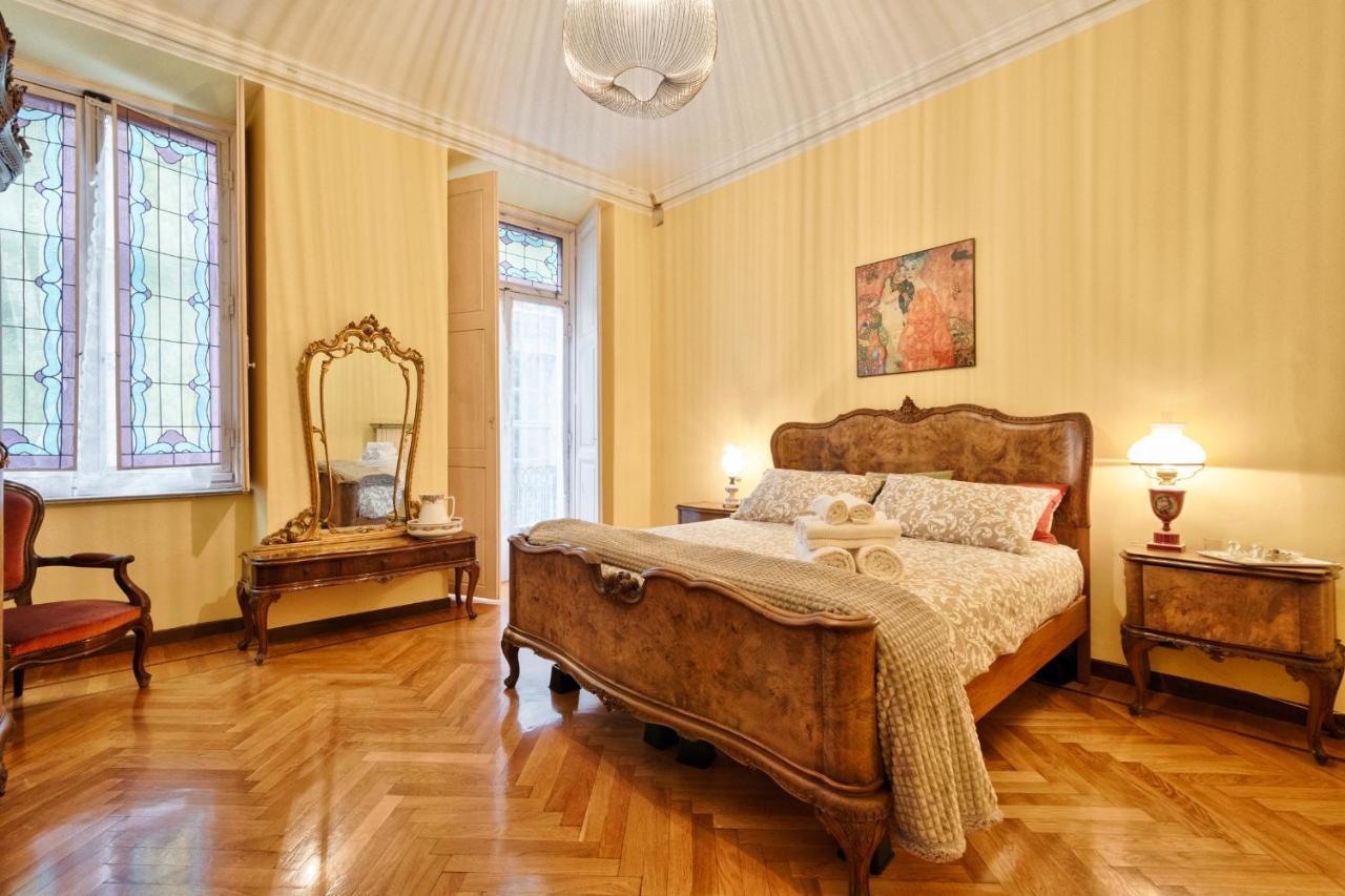 Acadamis -Il Rifugio Dei Mercanti- Piazza Castello Turin Bagian luar foto