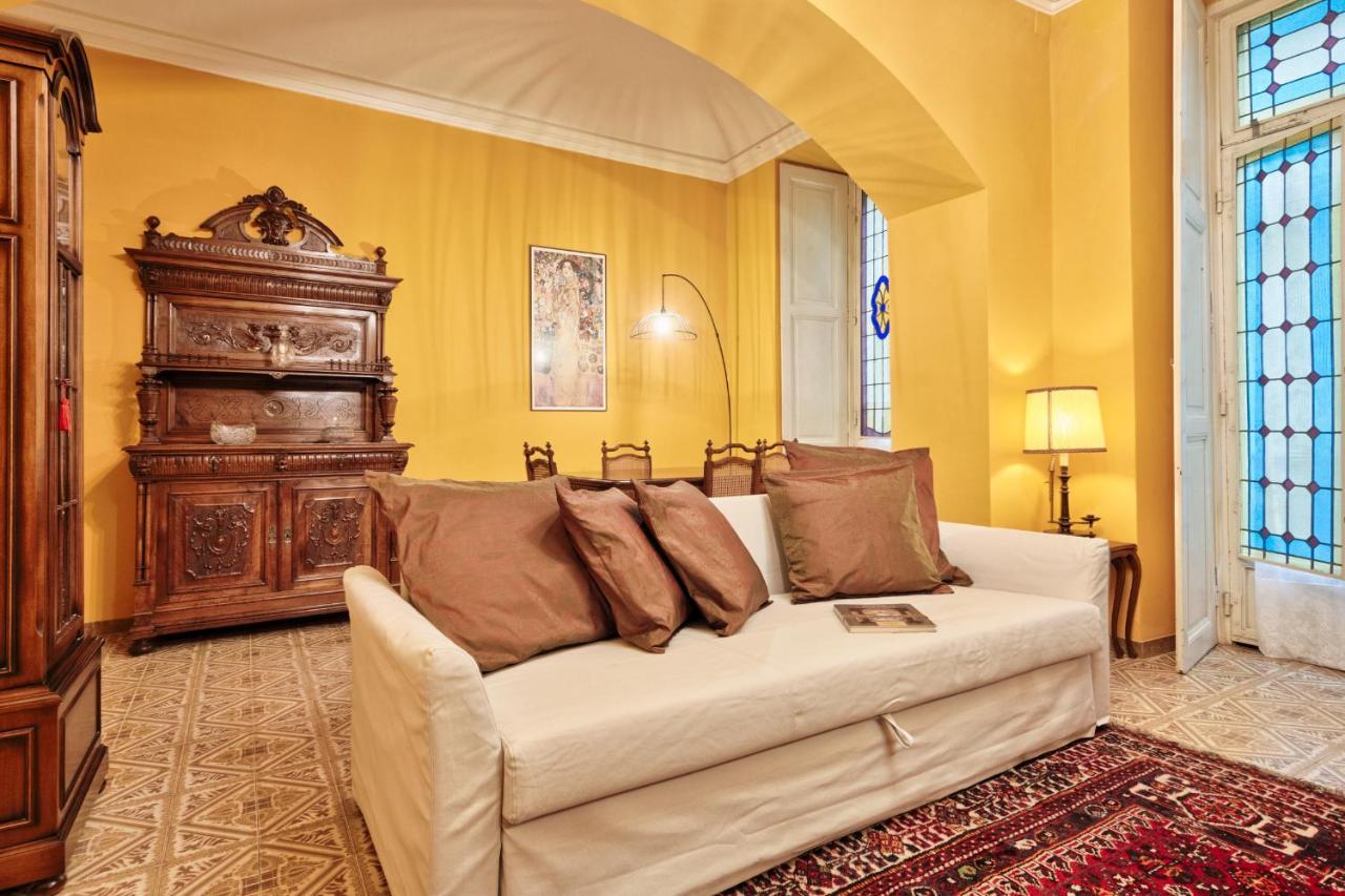 Acadamis -Il Rifugio Dei Mercanti- Piazza Castello Turin Bagian luar foto